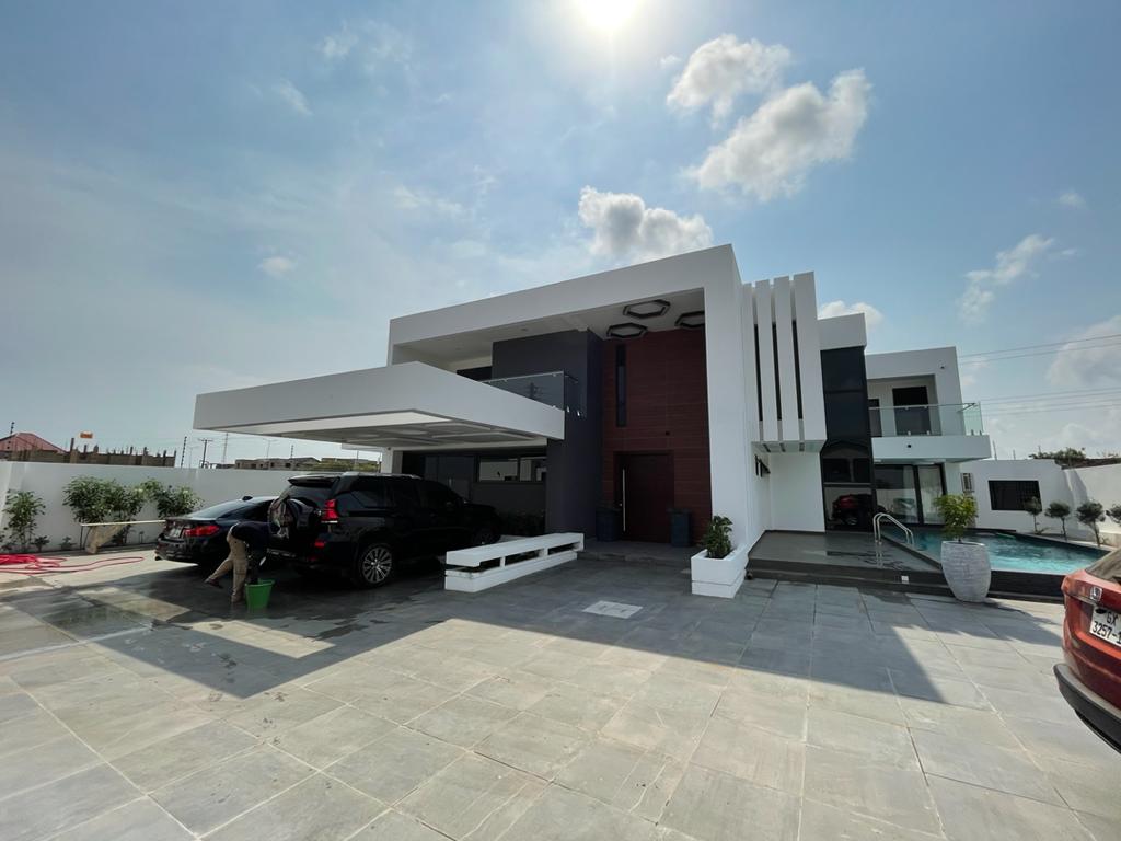 Completed: Luxury Villa with Pool in East Cantonment, Accra